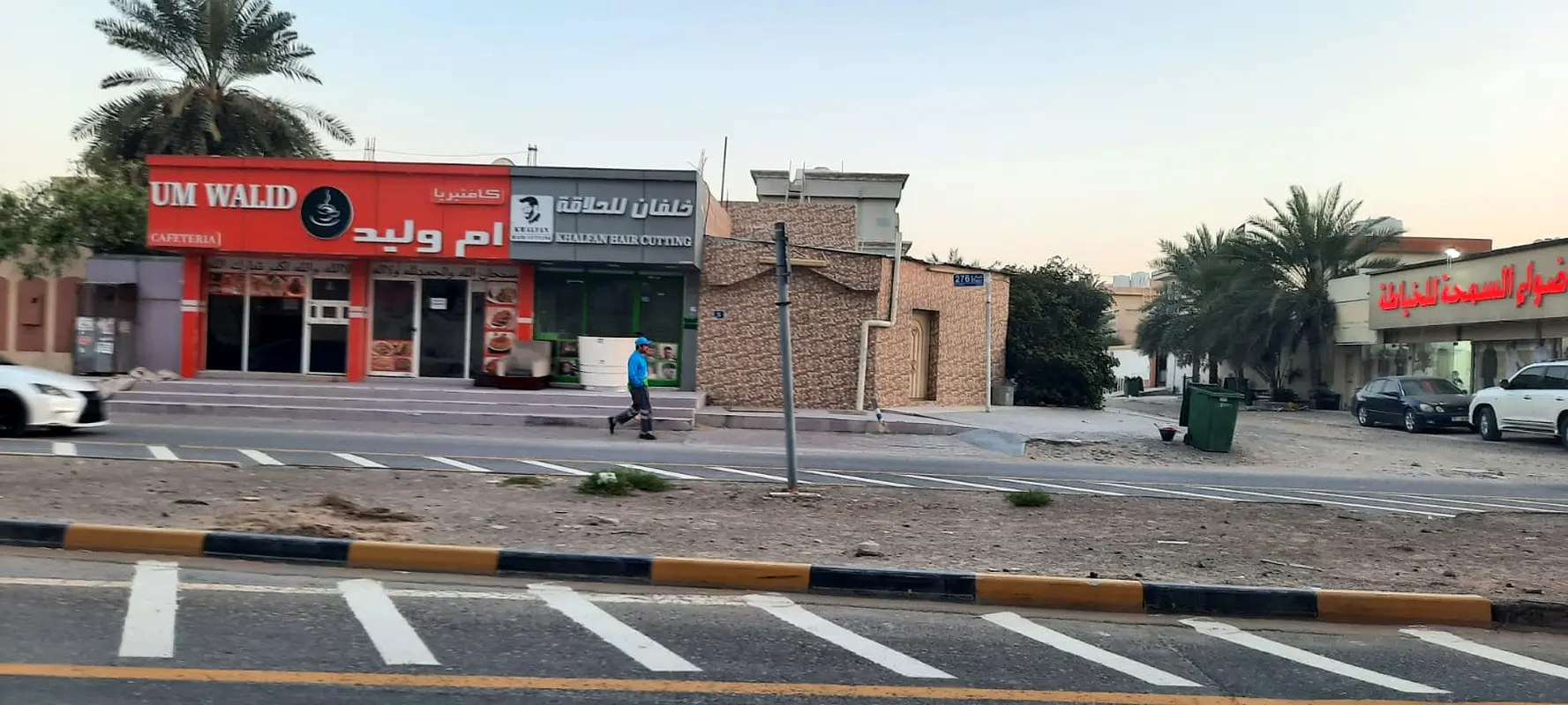 CORNER BUILDING G.FLOOR 3 SHOP AND 9 BESROOMS VILLA NEXT TO SHEIKH AMMAR ROAD