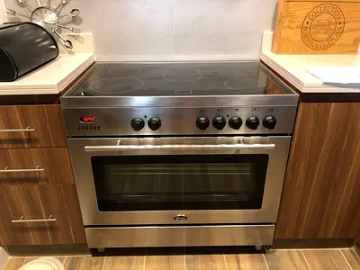 5 Burner Ceramic Top Electric Oven Terim hardly Used For Sale Cooking range