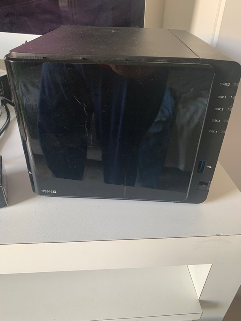 Synology DS 916+