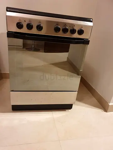 Indesit Free standing 60X60 Cm 4 Ceramic Electric Cooker I6VV2AXEX FREE DELIVERY +WARRENTY