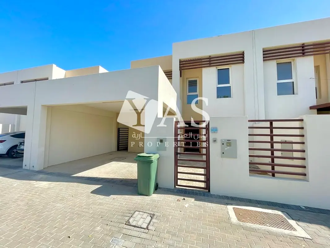 Waterfront Villa | 3 Bed + Maid | Premium location