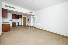 Brand New Unit w/ Stunning Full Sea View