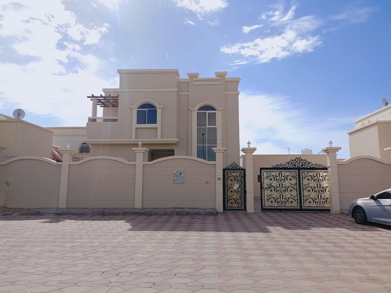 Specious Beautiful 5 Master Bedroom Villa Available  For Rent  in Al Hamidiyah Ajman