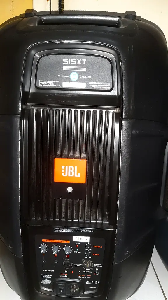 JBL EON 515 Powered Speakers
