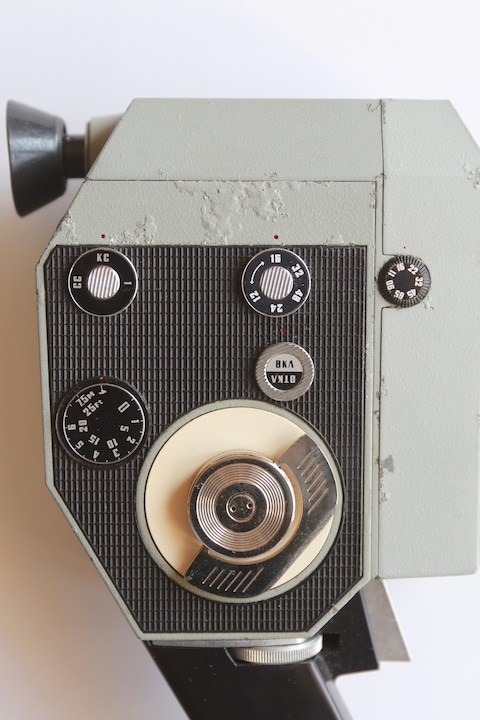 Kbapu Quarz 5 8MM Cine Camera 1960s
