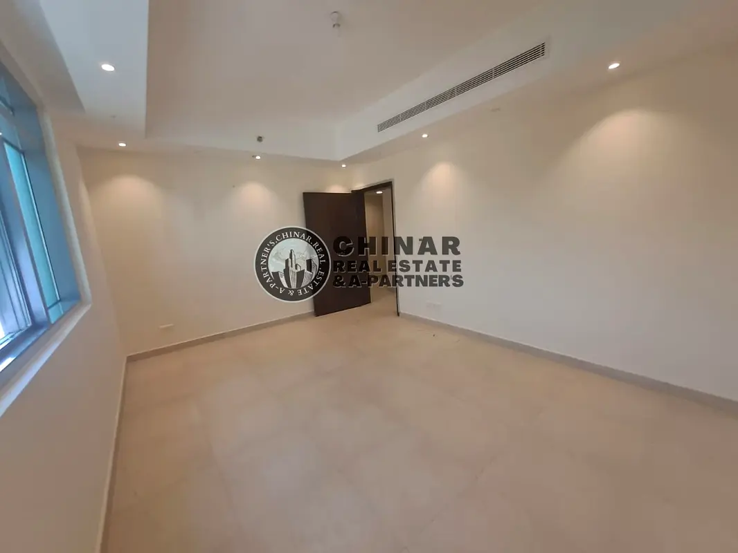 Sam as New with Parking| 2BHK with Spacious Hall| Central Ac  Gas| Hurry Rent it now!