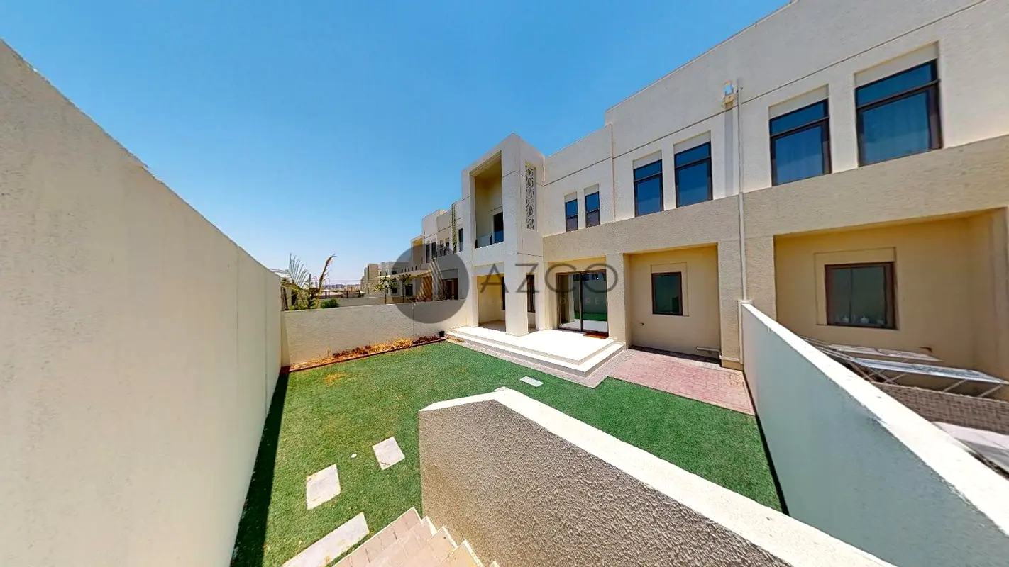 Type G | Single Row | Near to Pool and Park