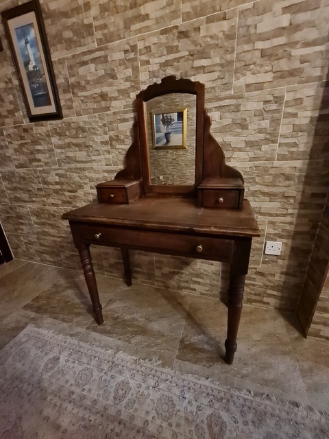 Desk table antique hard wood mirror drawer