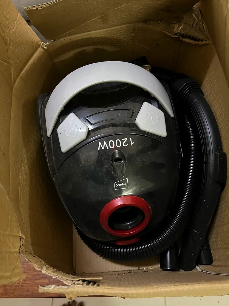 Vacuum cleaner for sale