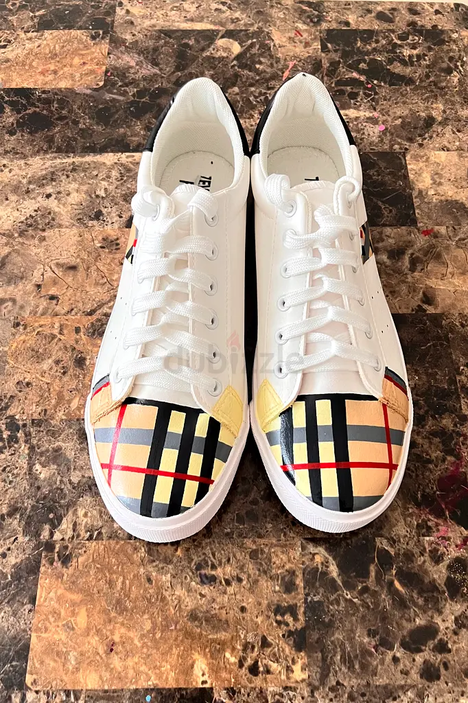 Burberry style custom mens shoe UK size 9