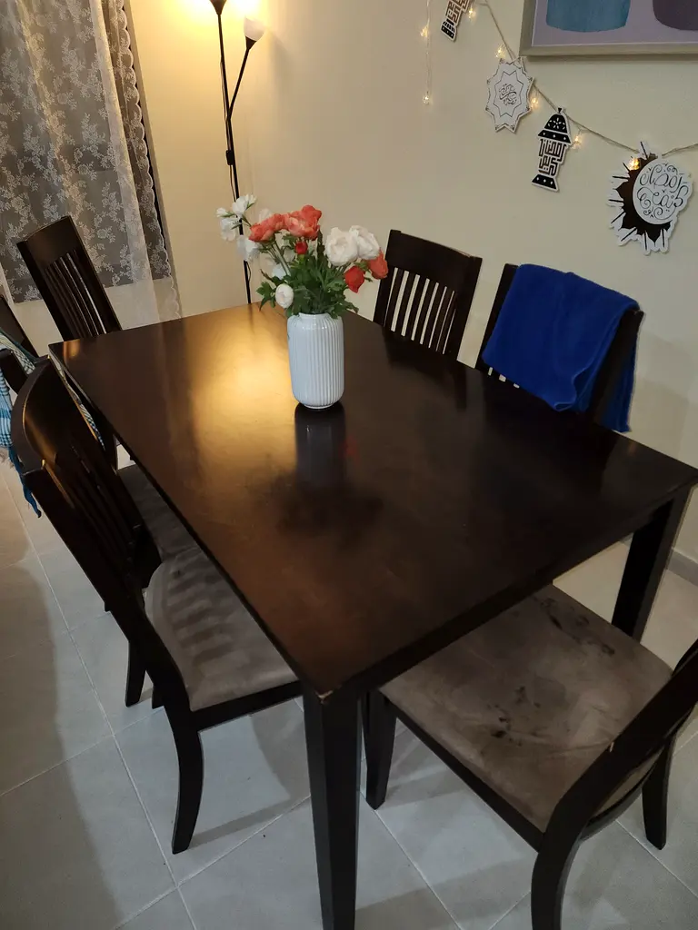 Dining table set