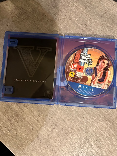 GTA 5 (PS4) FOR SALE
