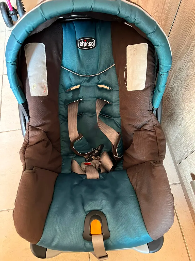 Chicco Infant car seat for sale