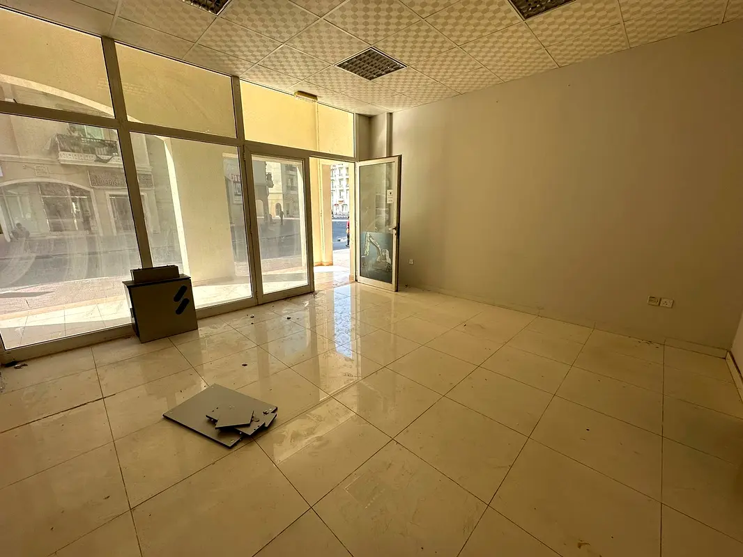 Good Location Ready Shop For Rent In Greece Cluster