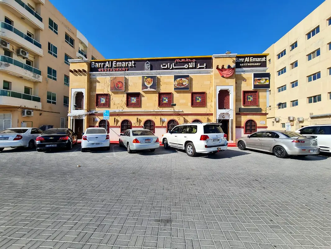 COMMERCIAL RESTURENTS READY TO MOVE ON PRIME LOCATION, NEAR AJMAN CURT MAIN ROAD,