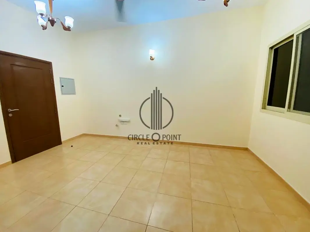 Studio Available  With Close Kitchen in Al Hamryia area