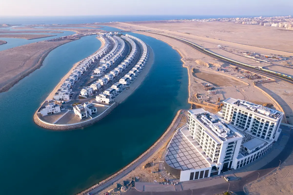 Own a villa in the heart of the sea, Sharjah, at a special price and installments up to 60 months