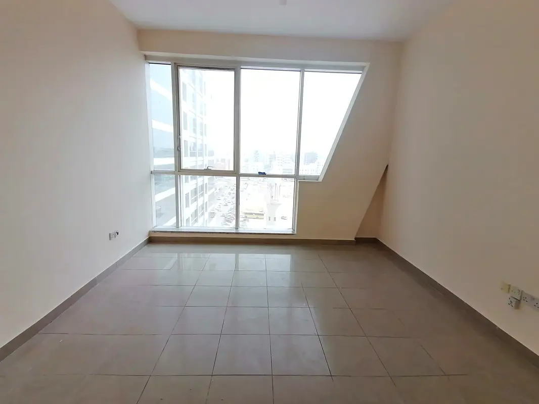 Supper 1 BHK Apt Separate Big Kitchen Big Hall Room Owner Building