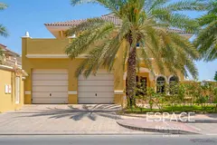 4 Bed Villa Facing Burj Al Arab |tenanted