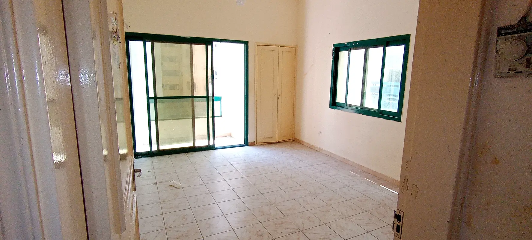 Nice 1bhk good location 20k one month free near park