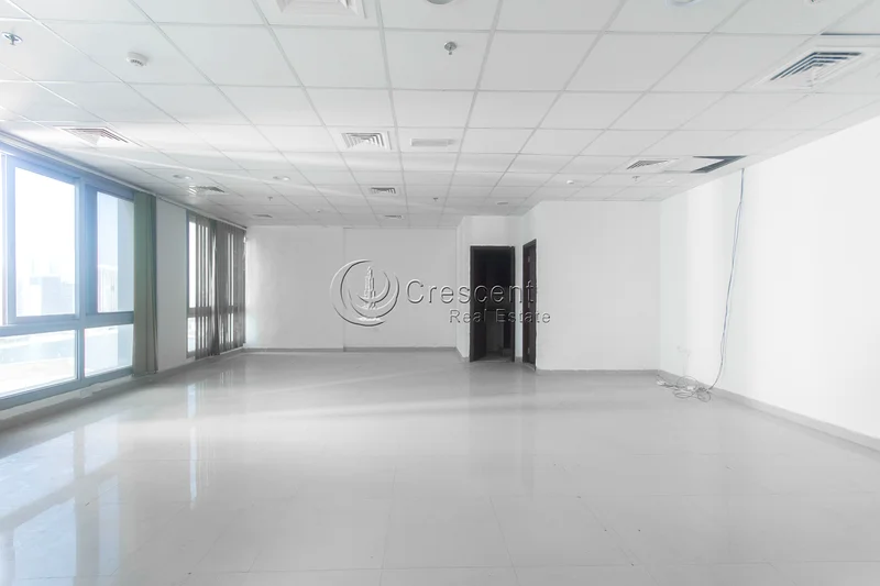 Breathtaking Fitted Office with Canal View