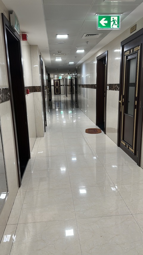 Executive partition available at daira city centre