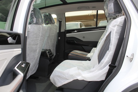 Volkswagen ID6 Prime 4WD 2023 Model 6 seats
