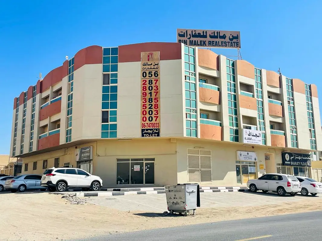 G+2 COMMERCIAL BUILDING FOR SALE CORNER