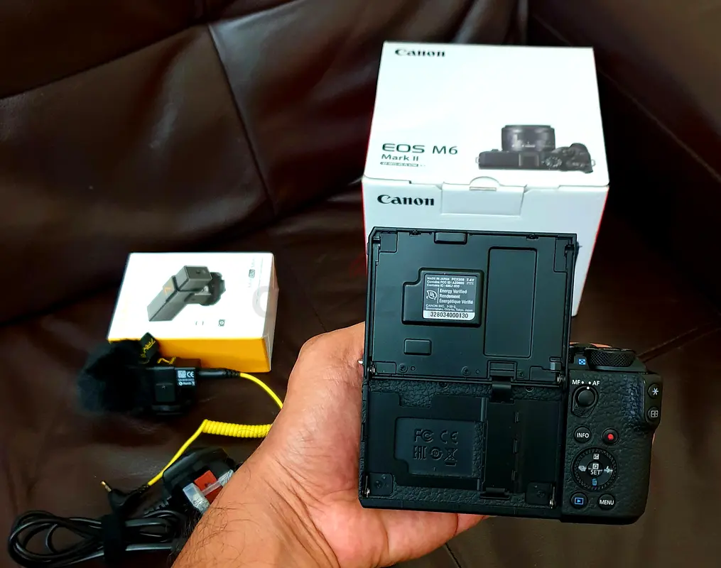 Canon M6 mark ii 4k 32mp camera body with accessories .