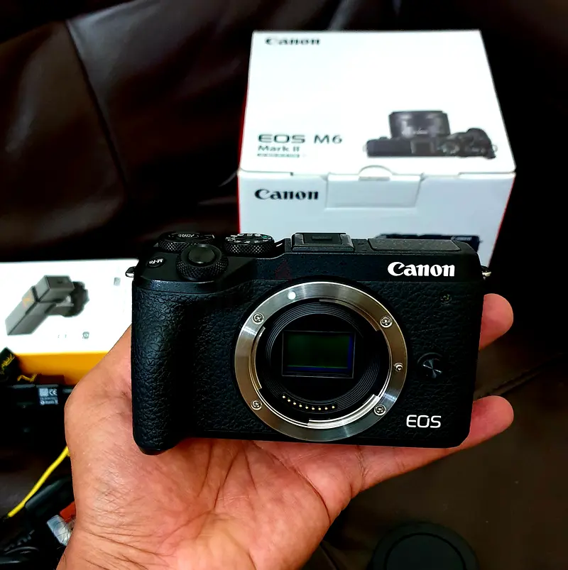 Canon M6 mark ii 4k 32mp camera body with accessories .