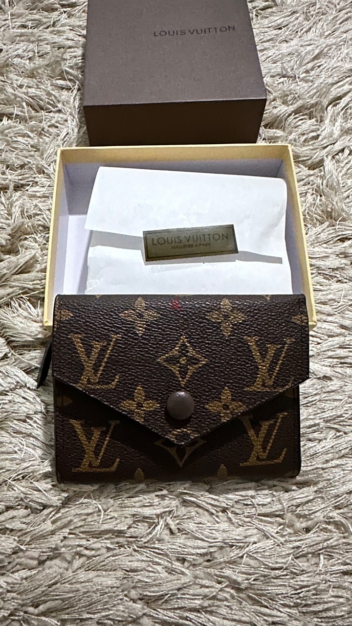 Gucci kingsnake gg supreme card holder wallet lv Louis Vuitton cardholder,  Luxury, Bags & Wallets on Carousell