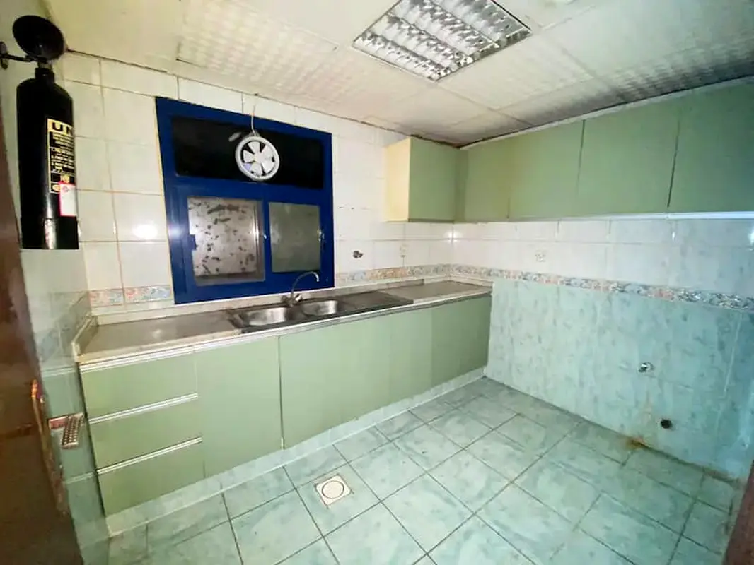 One Month Free Specious 1BHK with Nice Kitchen And 1 Toilet In Family Building In Only AED 15990! So