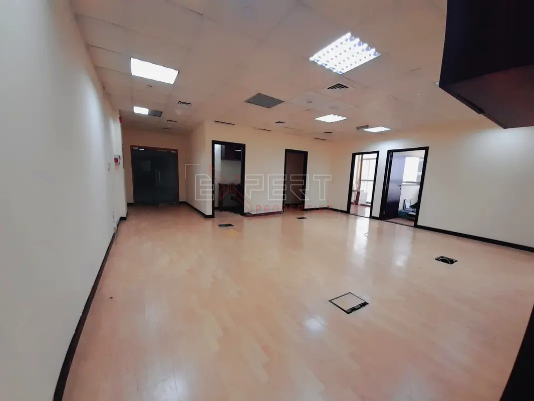 Fully Fitted | High Rise Floor | Vacant