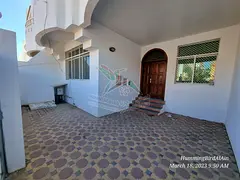 Amazing Outlook 5BHK Private Entrance Yard Villa