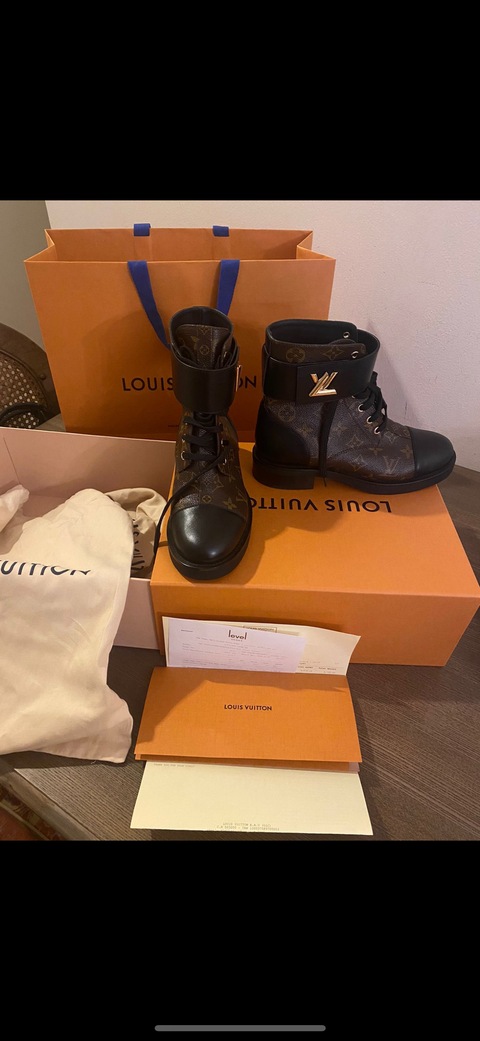 Louis Vuitton wonderland boots size 38