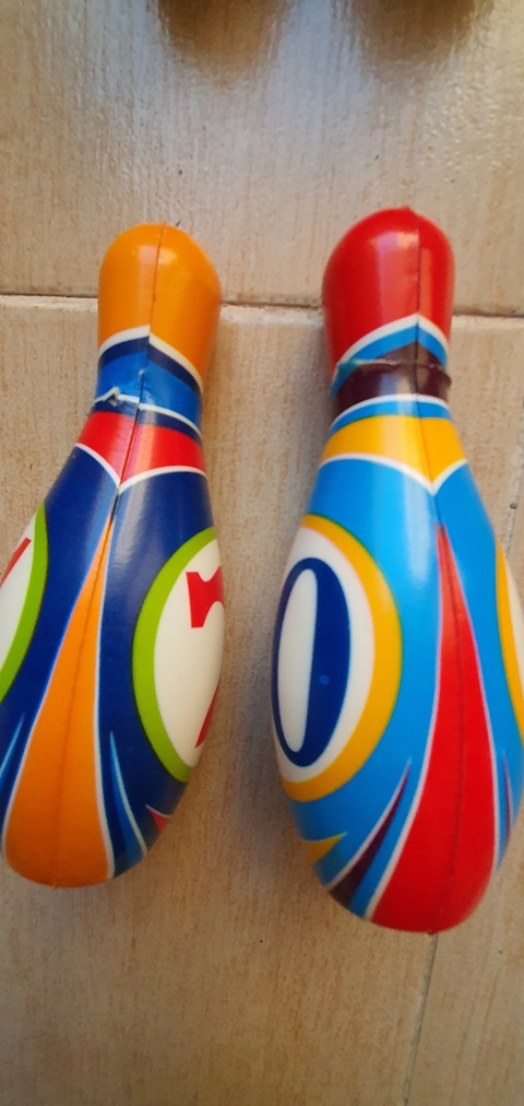 Kids bowling set Aed 10