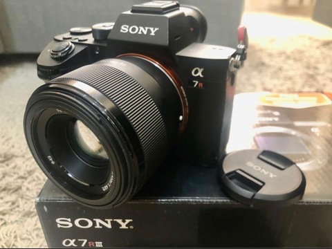 Sony a7rIII Full Frame Mirrorless Camera