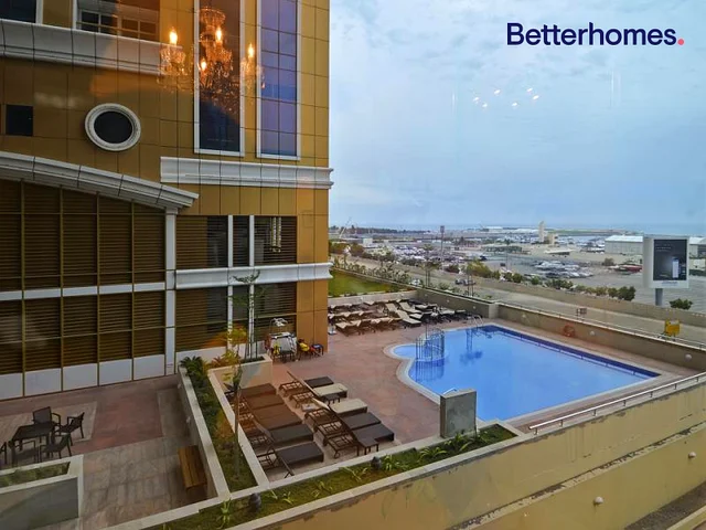 Rented | Low Floor | Facing Sea
