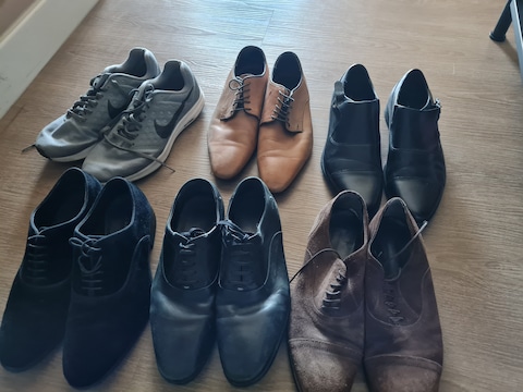 Men shoes to give away(size 42-43)