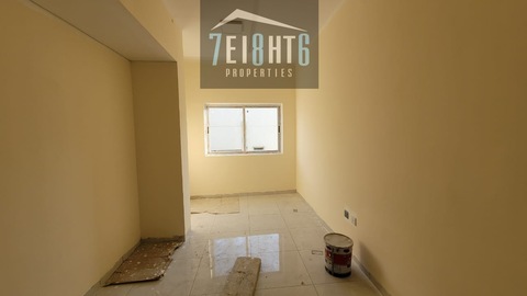 Building: 19 x 2 b/r for rent in Muraqabat, Deira