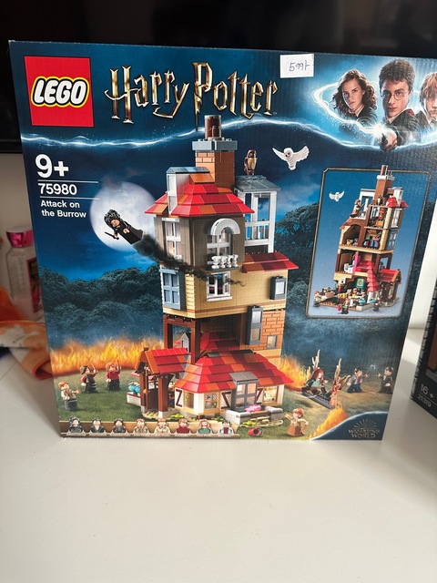 Lego set Harry Potter attack on burrow set