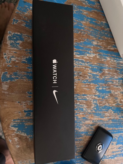 Apple Watch Series 5 Nike 44mm box only