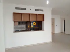 Beautiful Creek View With Bright Layout