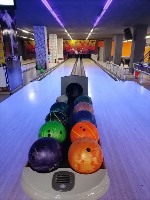 Refurbished Brunswick bowling lanes fo sale