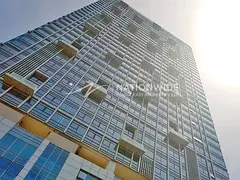 A Bright and Modern Unit with 2 Balconies