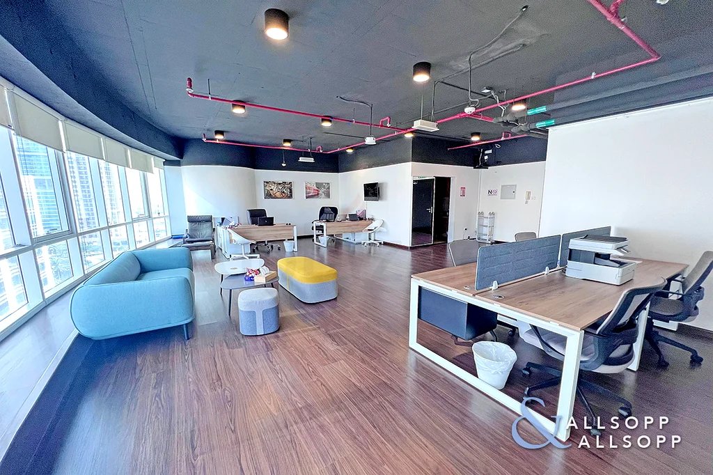Vacant | Close To Metro | Marina View