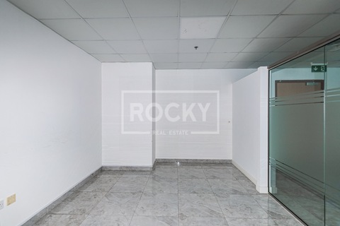 Higher Floor | Vacant unit| Fitted Office