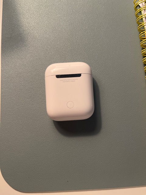 AirPods 2nd Gen Charging Case