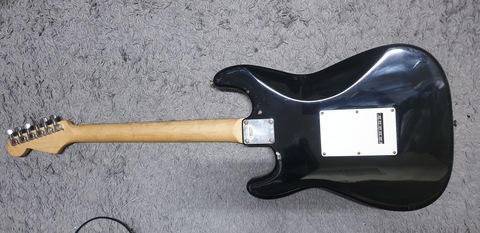 Buskers electric guitar