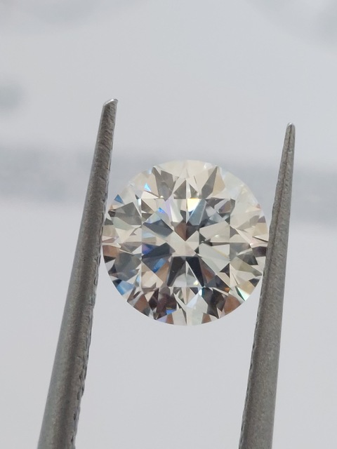Lab Grown Round Diamond D-VS2 1.01 ct IGI certified